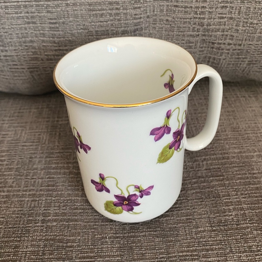 Vtg Bavaria fine China mug with purple florals